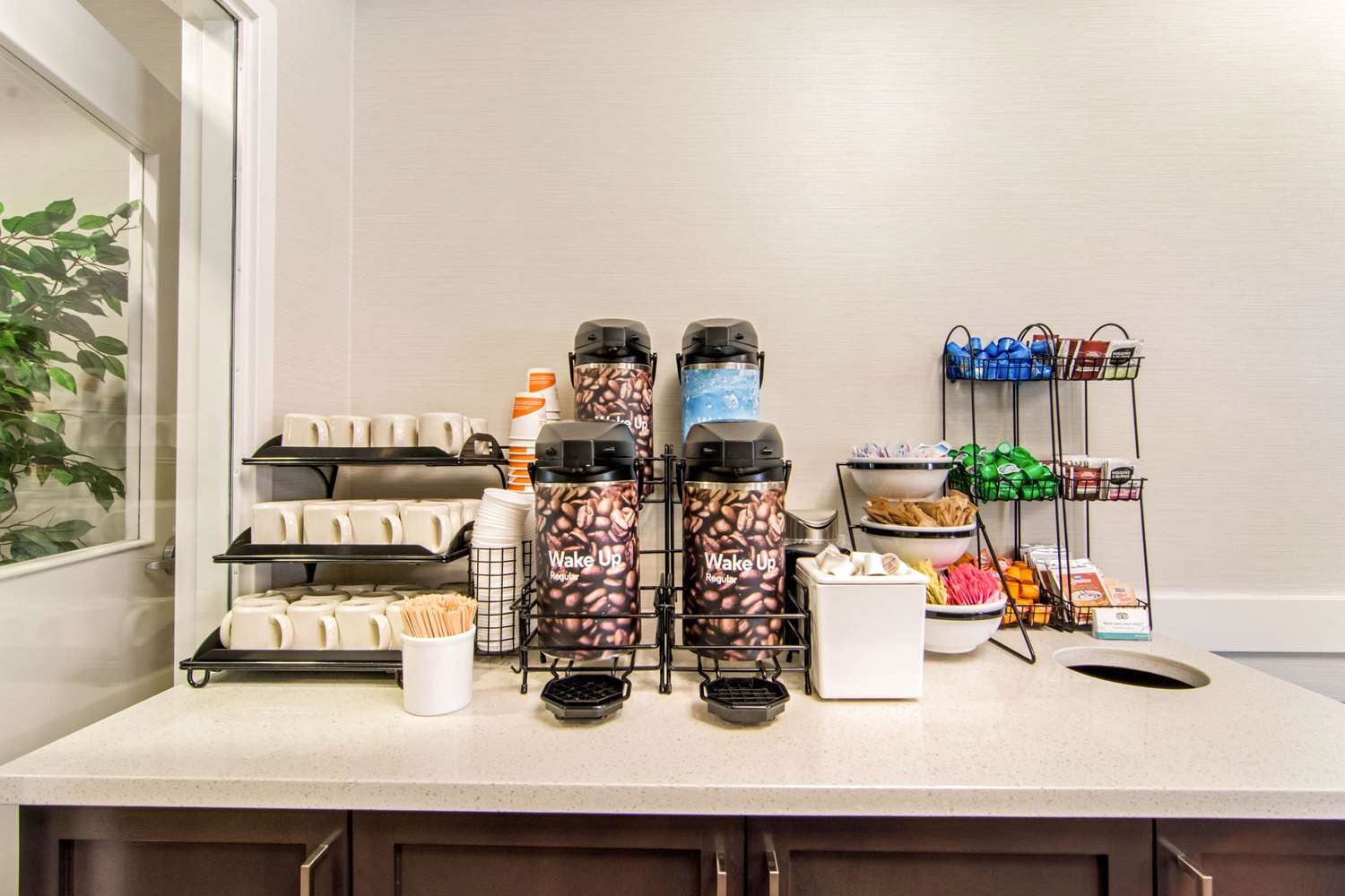 Фото Comfort Inn & Suites