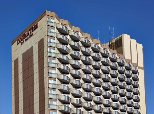 Внешний вид отеля DoubleTree by Hilton Hotel & Conference Centre Regina в Реджайне, фото 2