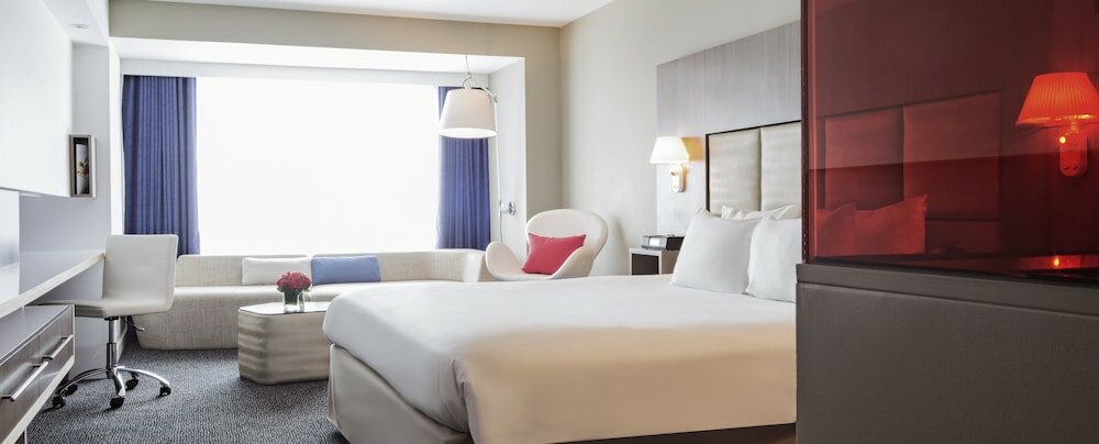 Фото Novotel Montreal Centre