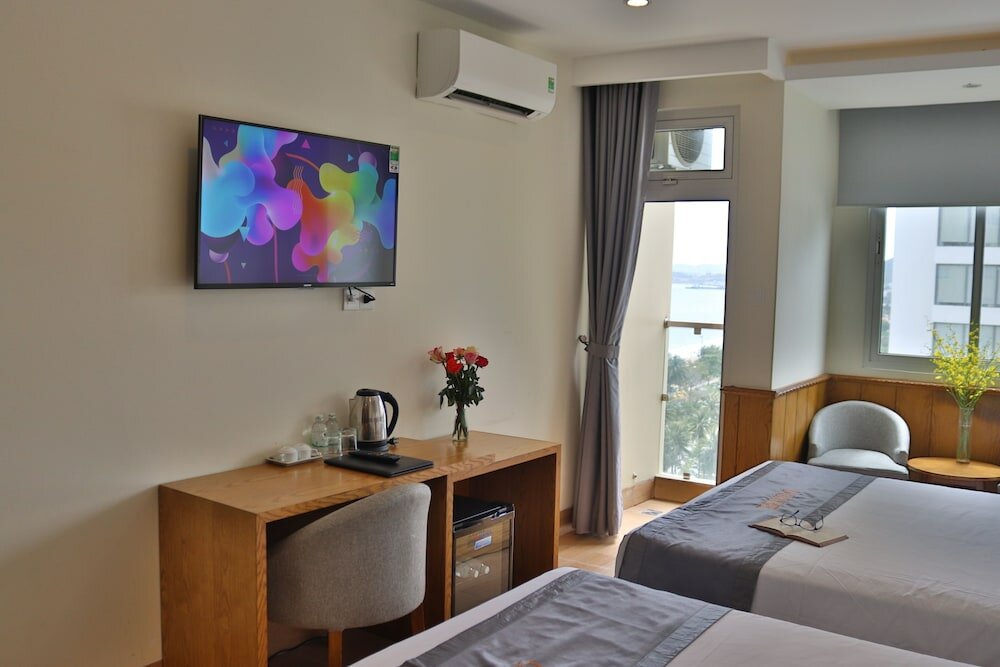 Фото Quang Vinh Hotel