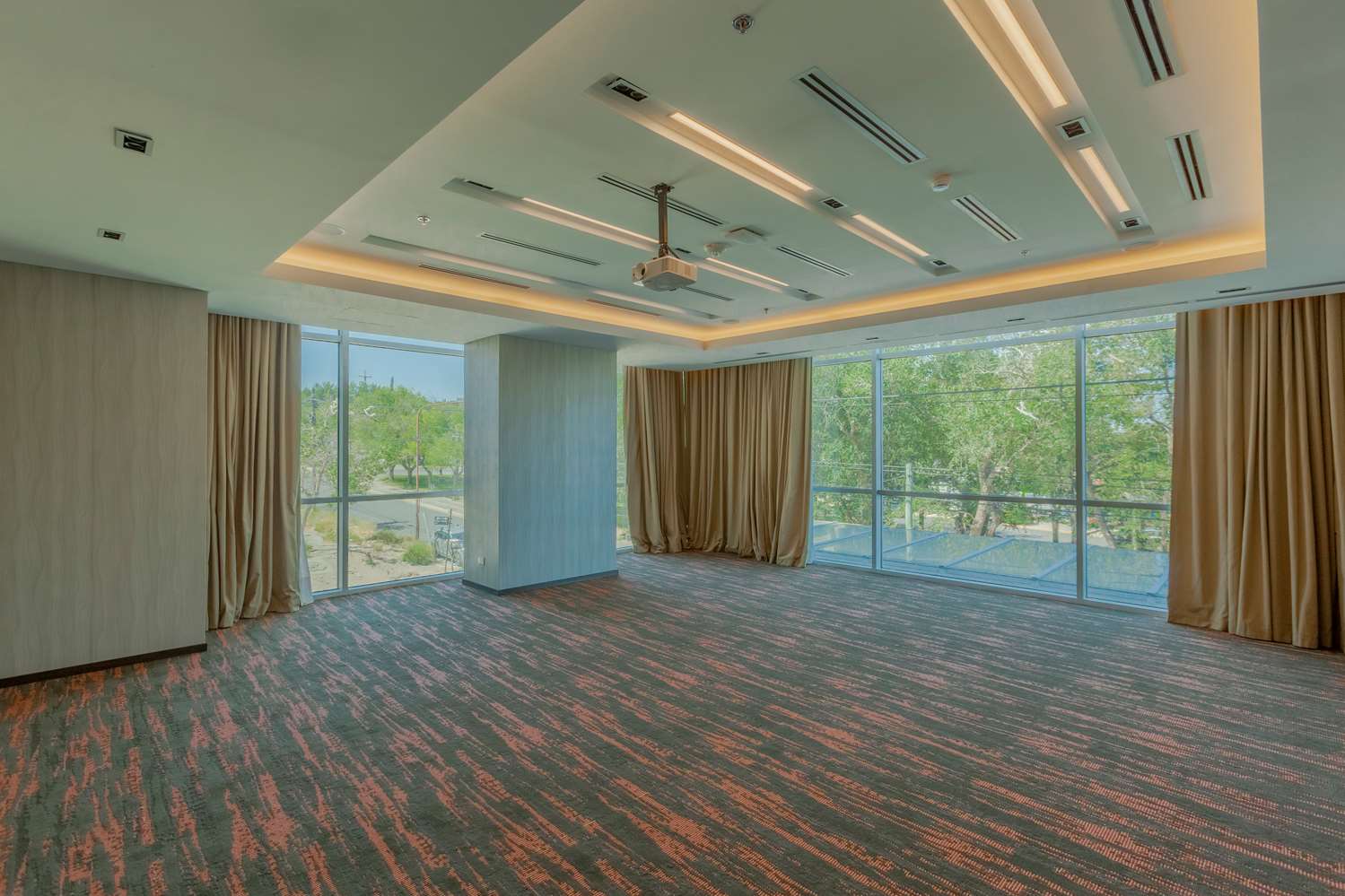 Фото Hilton Garden Inn Neuquen