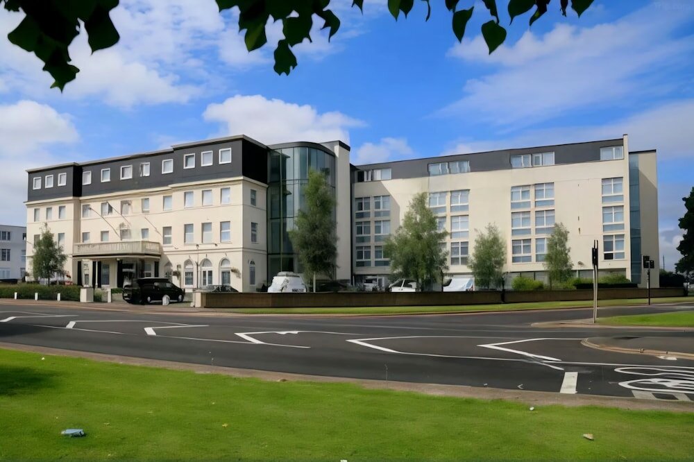 Фото London Croydon Aerodrome Hotel