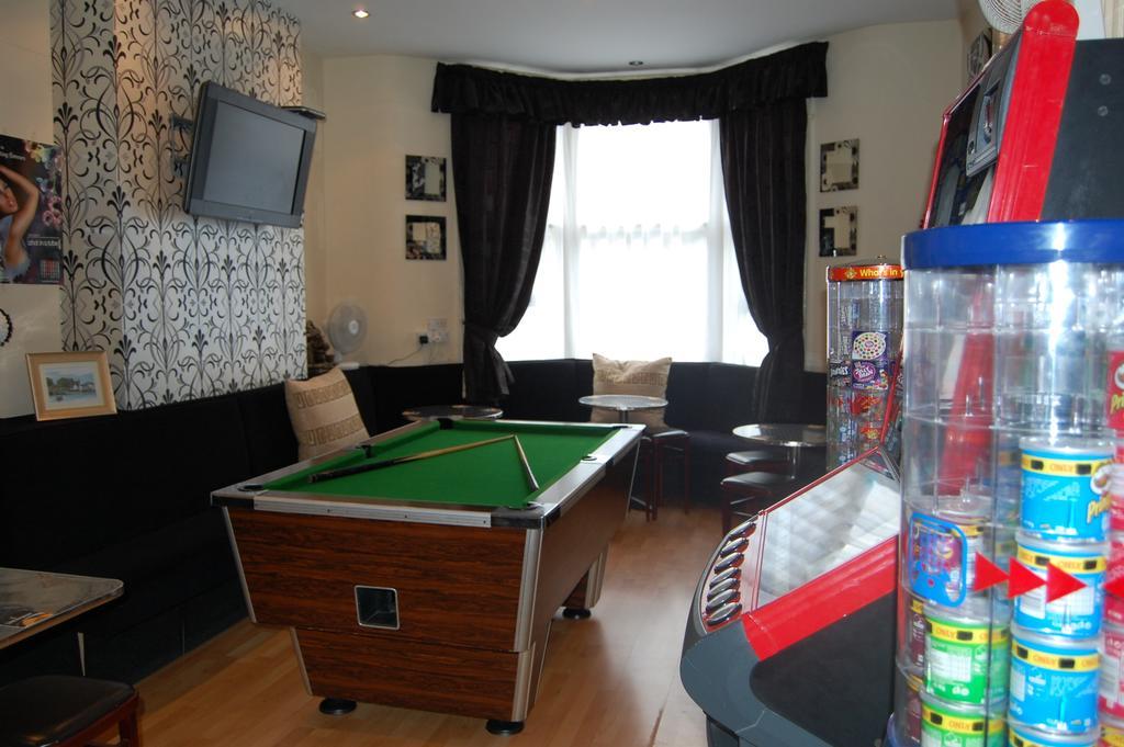 Фото Atlantis Hotel Blackpool