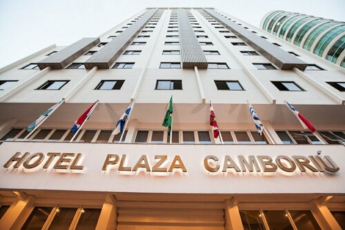 Внешний вид отеля Hotel Plaza Camboriú в Балнеário-Камбориу, фото 5