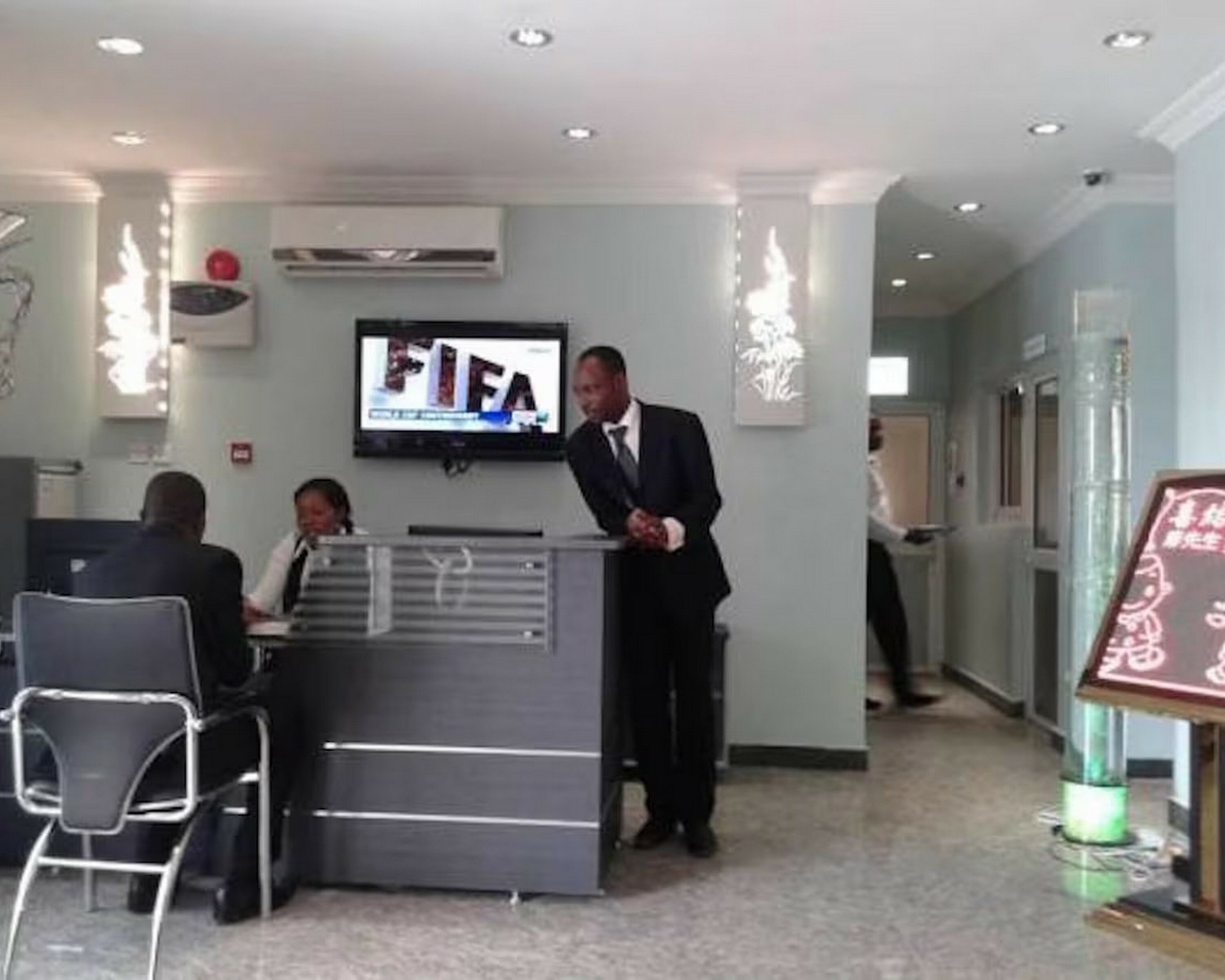 Фото Newcastle Hotel