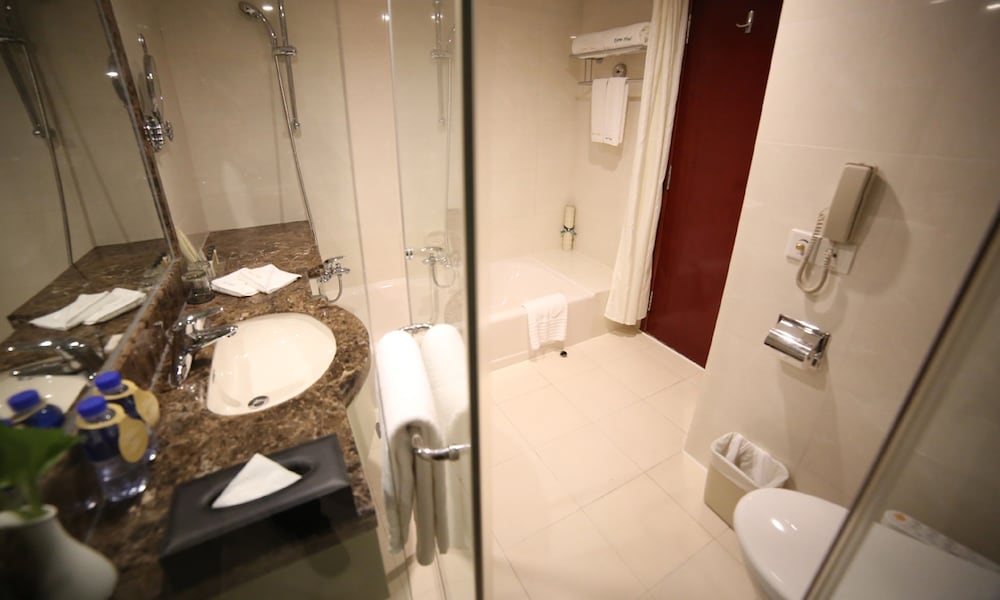 Фото Dalian Kerren Hotel