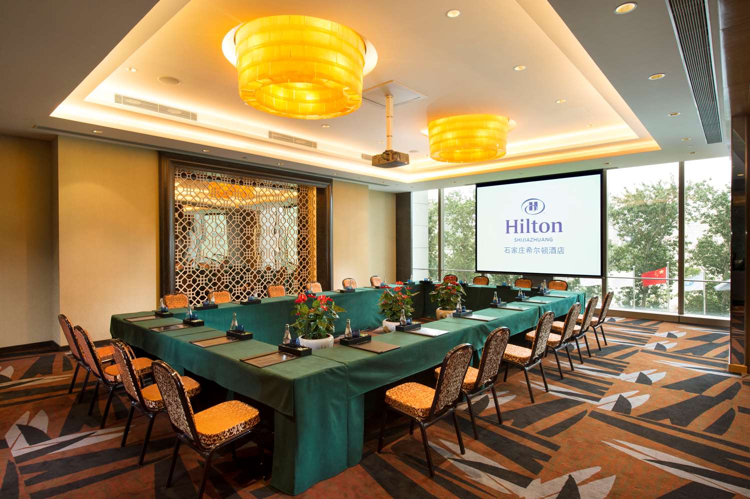 Фото Hilton Shijiazhuang