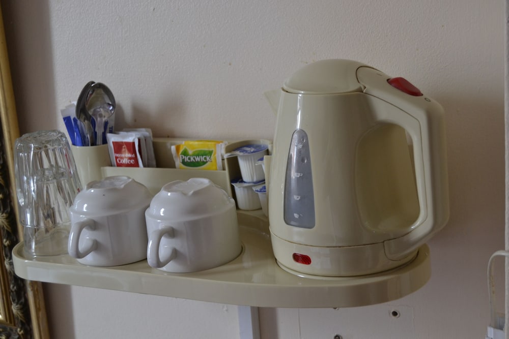 Фото Hyde Park Court Hotel