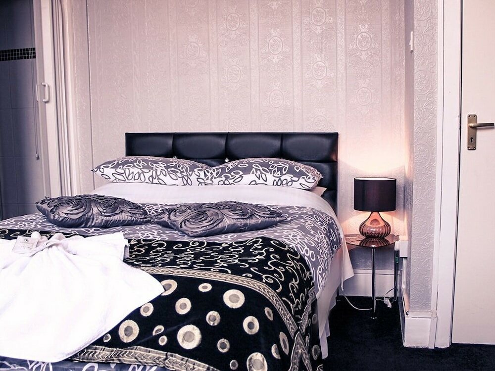 Фото Tennyson House Hotel