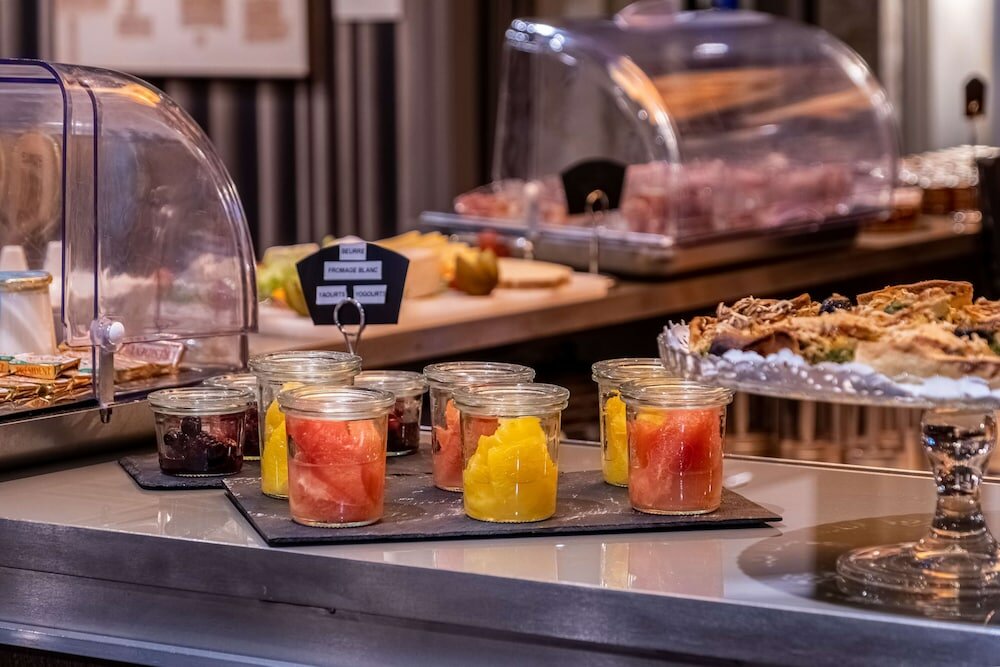 Фото Hôtel Littéraire Le Swann BW Premier Collection