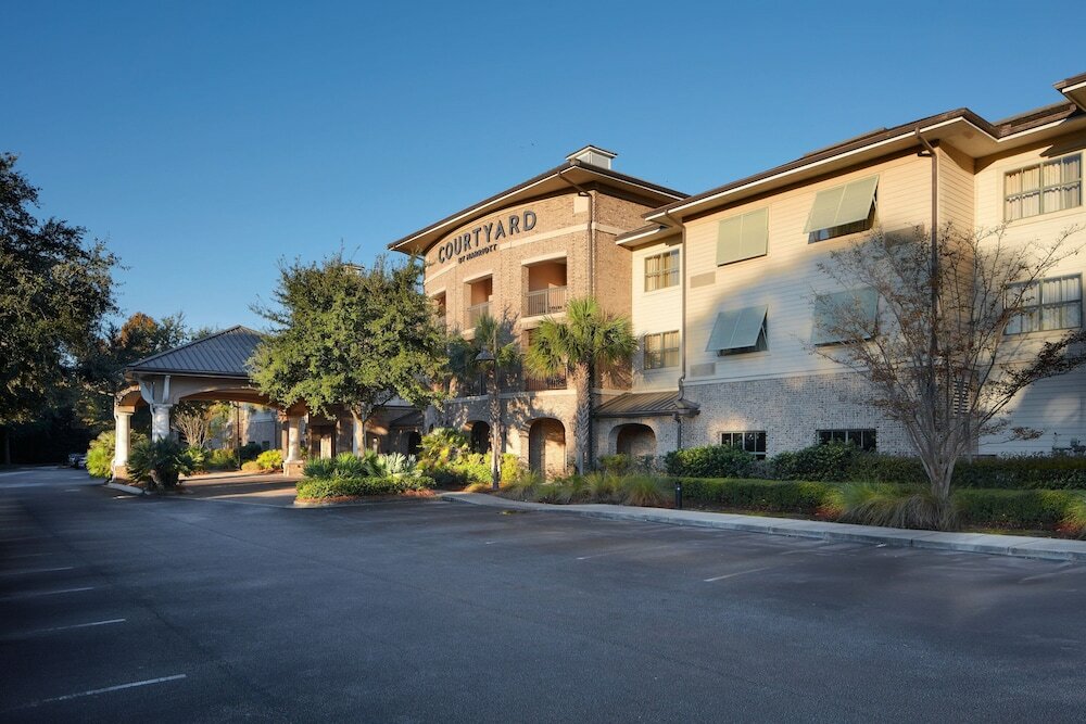 Фото Courtyard by Marriott Charleston Mount Pleasant