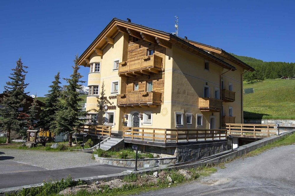 Фото Hotel Garni La Suisse