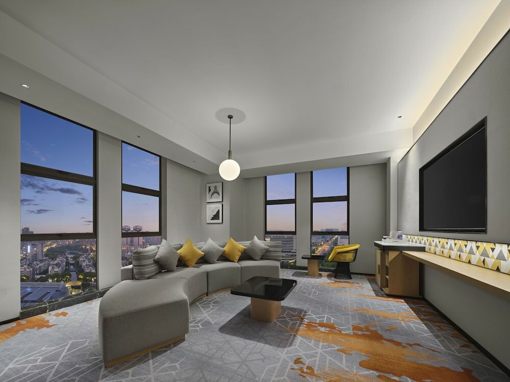 Фото Hilton Garden Inn Jiaxing Xiuzhou