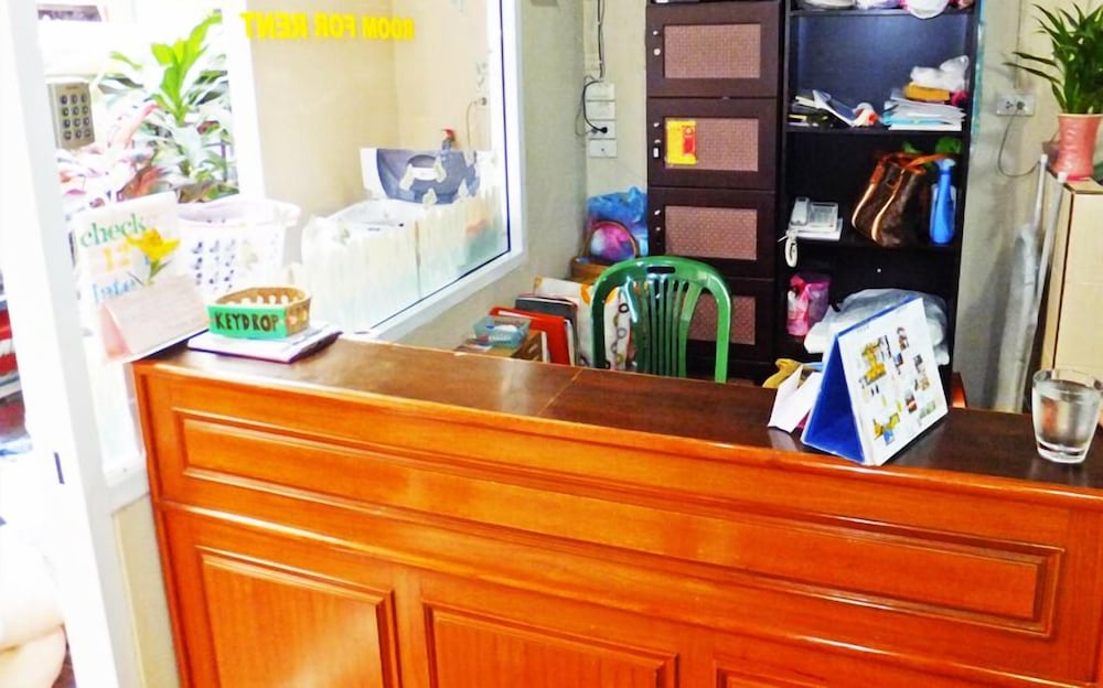 Фото White Orchid Inn