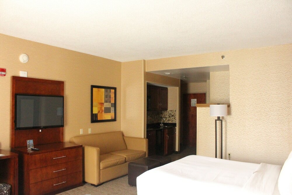Фото Quality Suites Nyc Gateway
