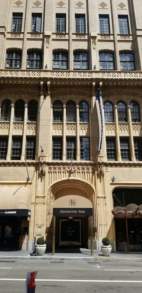Фото Kensington Park Hotel