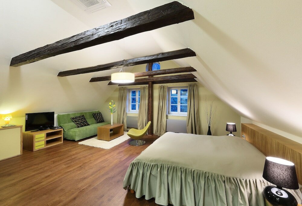 Фото Depandance Edward Kelly