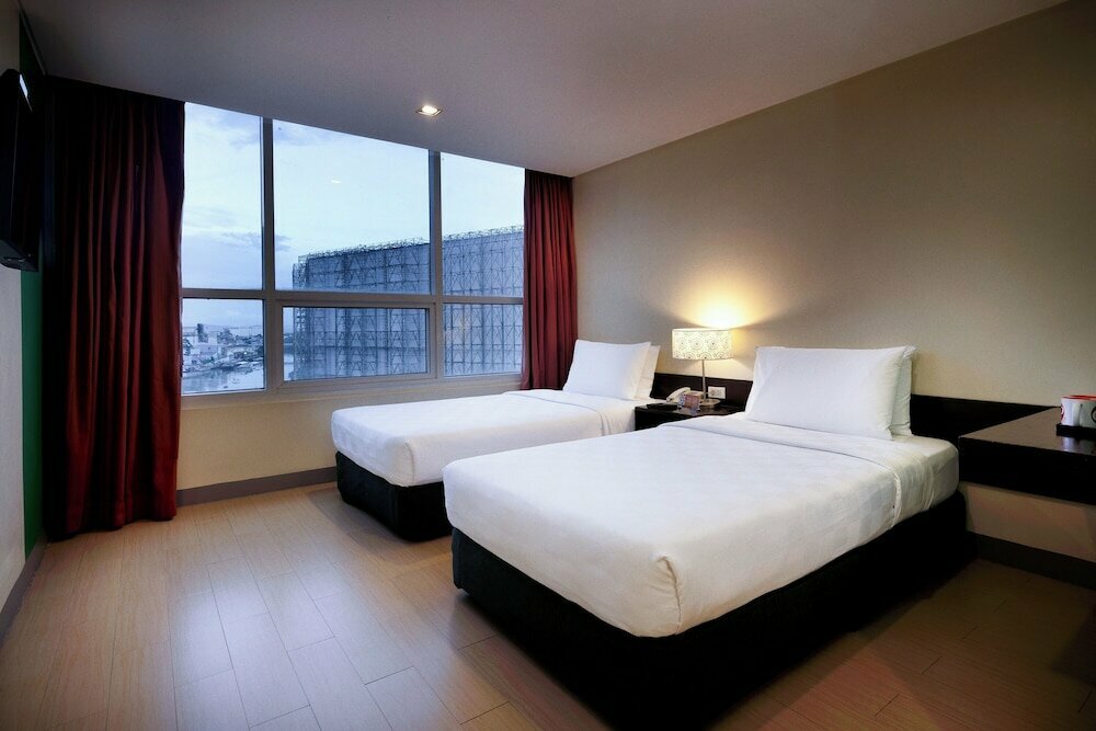 Hotel Go Hotels Plus Mandaluyong, Earth, photo