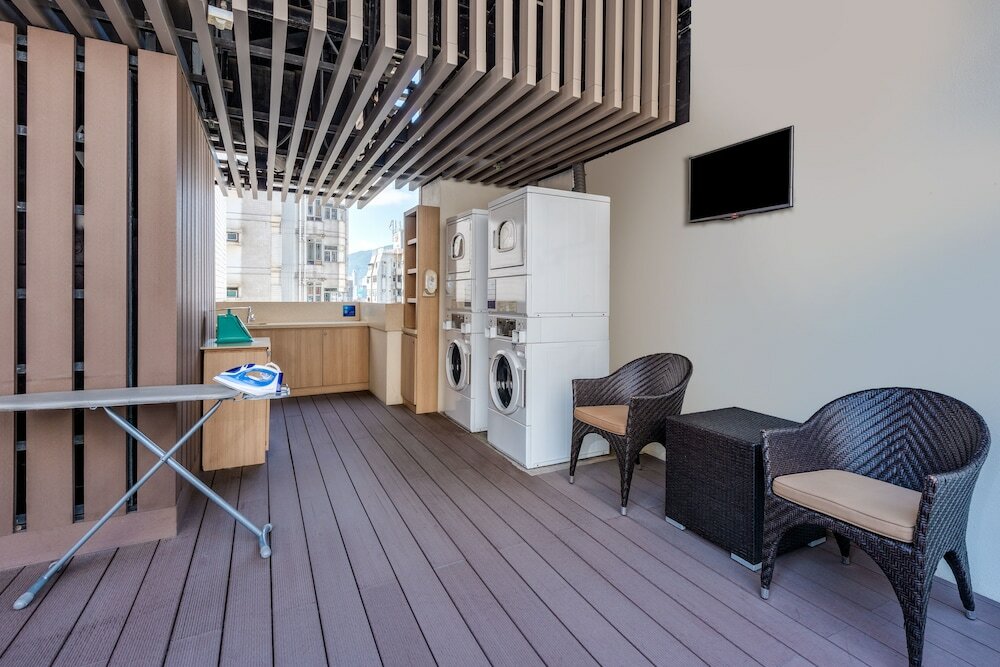 Фото Holiday Inn Express Hong Kong Mongkok