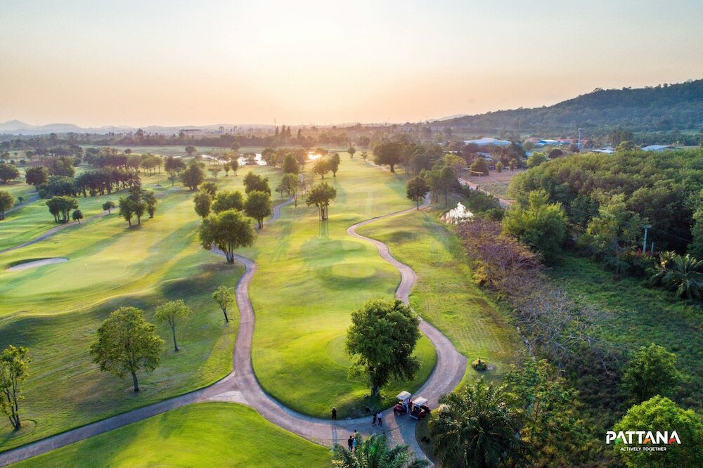 Фото Pattana Sports Resort