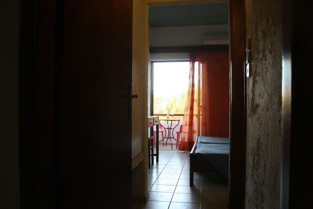 Фото Violetta Hotel