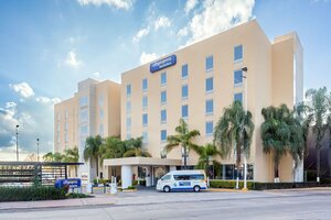 Гостиница City Express Leon