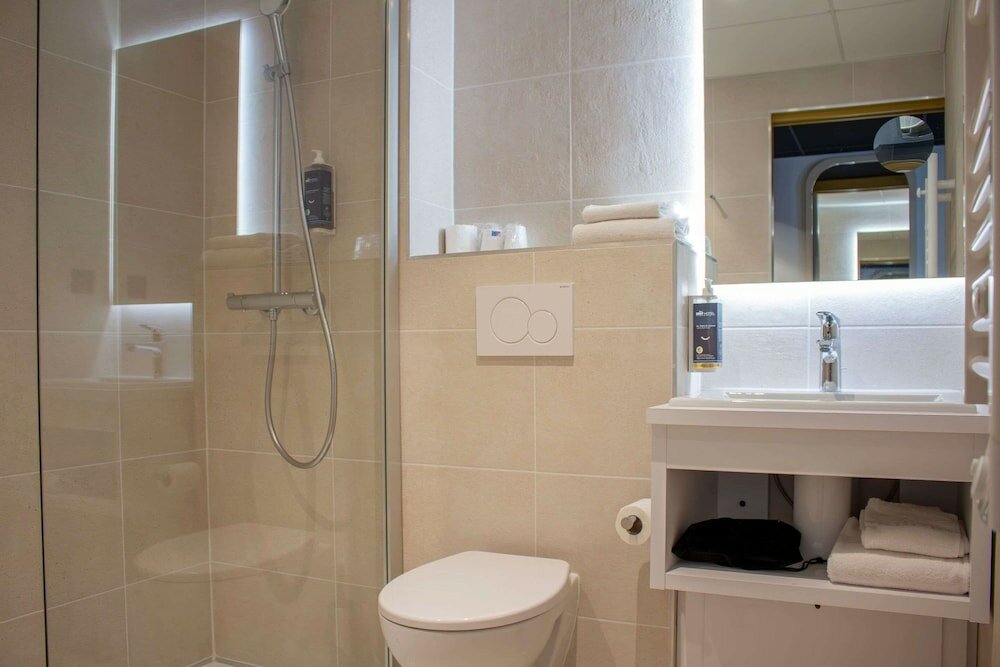 Фото Brit Hotel Bordeaux Aéroport - Le Soretel