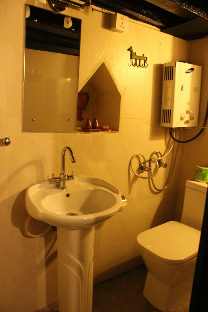 Фото Hira Guest House