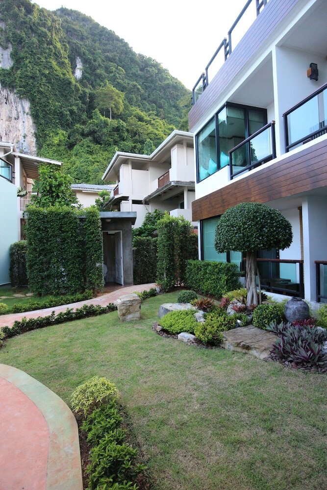 Фото Phi Phi Nice Beach Hotel Hip