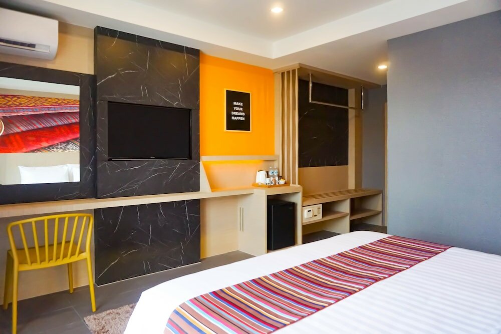 Фото Glow Pattaya