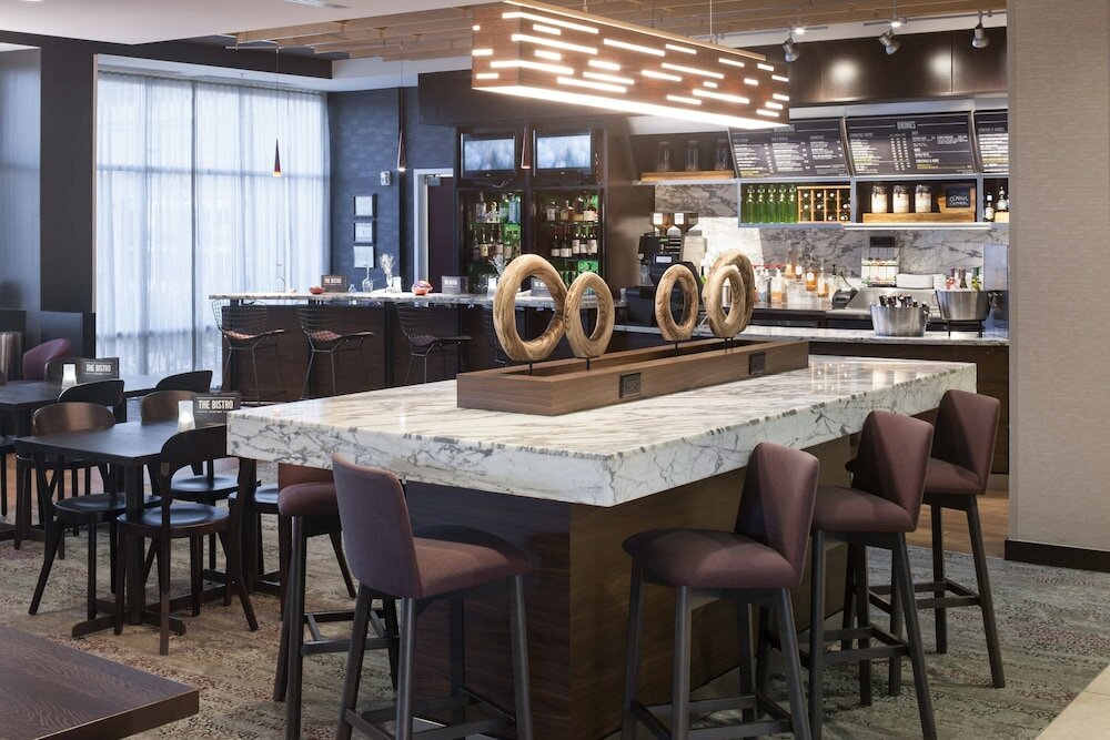 Фото Courtyard Phoenix Chandler/Fashion Center