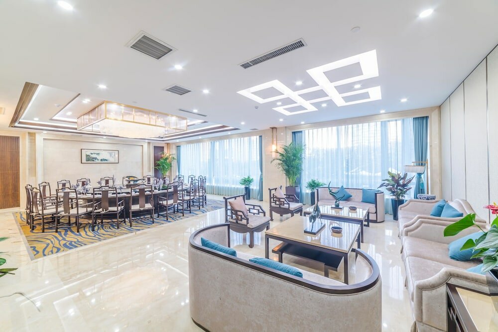 Фото Hundred Hotel