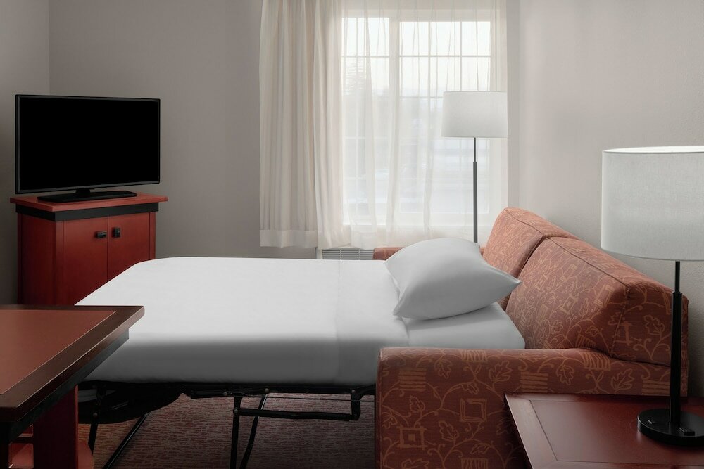 Фото Larkspur Landing South San Francisco - An All-Suite Hotel