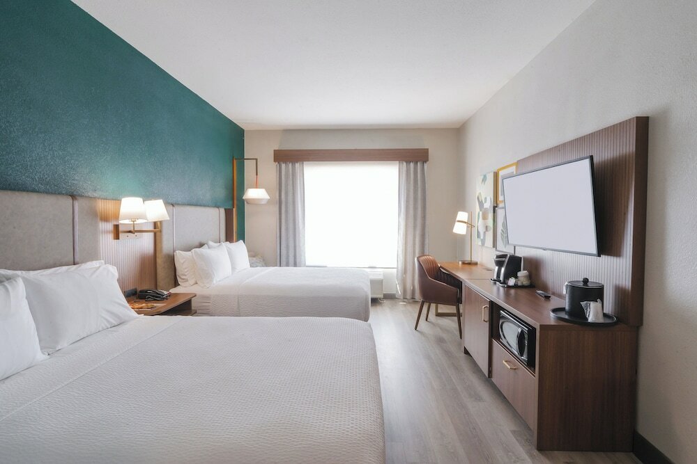 Фото Holiday Inn Hou Energy Corridor Eldridge, an Ihg Hotel