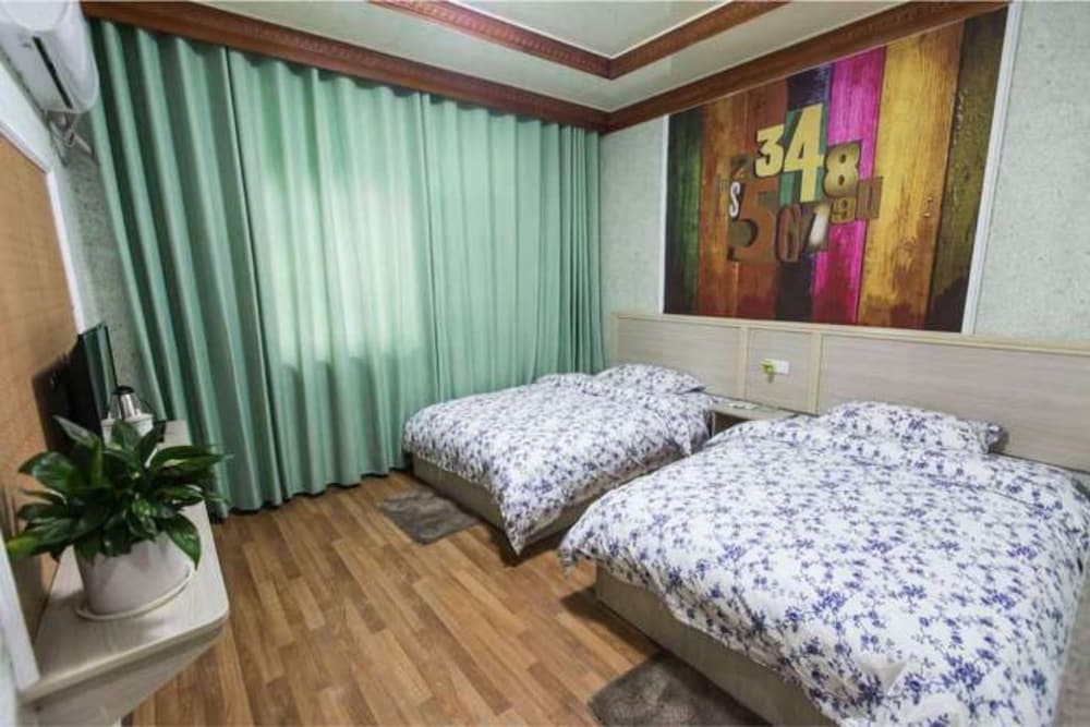 Фото WenFangXiaoYuan Inn