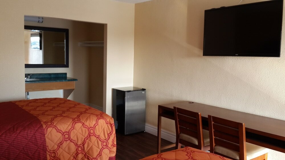 Фото American Regency Inn