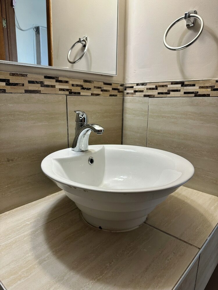 Фото Rainbow Motor Inn - by the Falls