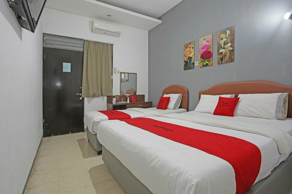Hotel RedDoorz @ Soekarno Hatta 2, Malang, photo