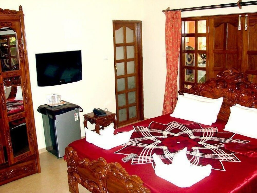 Фото Mayflower Beach Resort