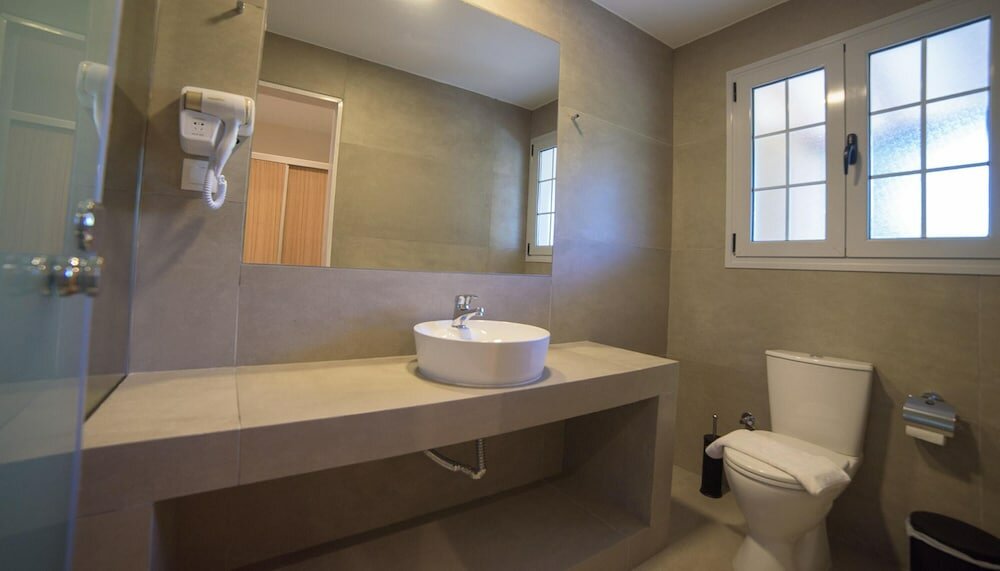 Фото Akron Seascape Resort, a member of Brown Hotels