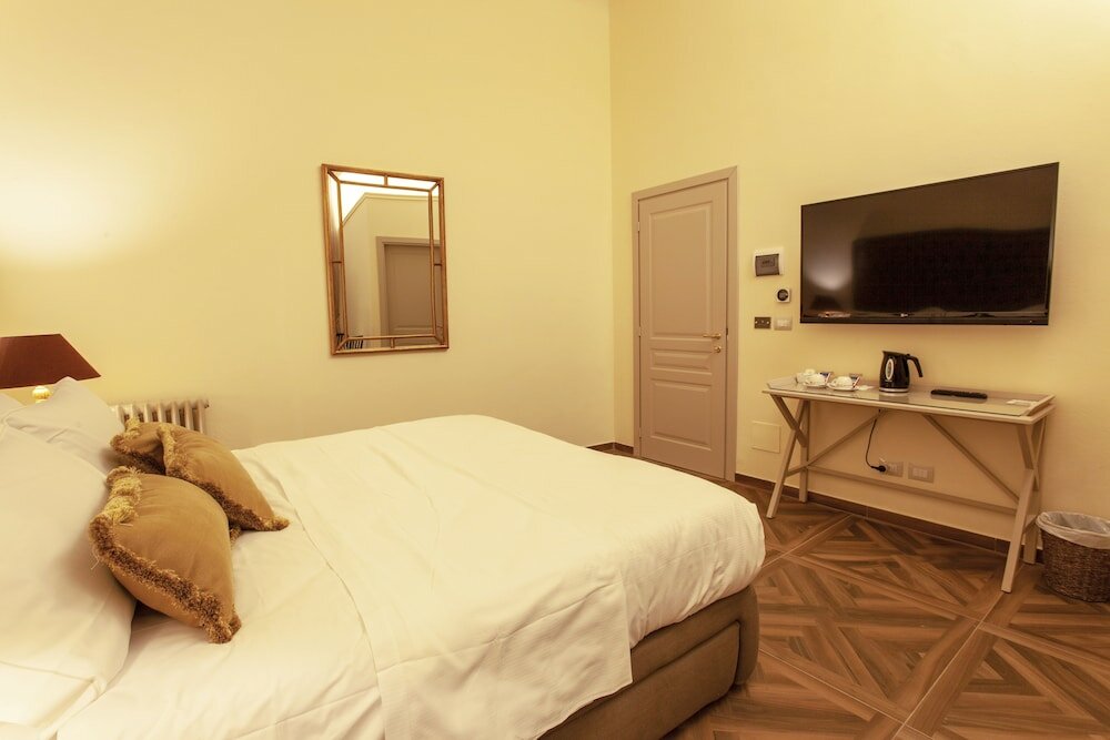 Фото Palazzo Martellini Residenza d'Epoca