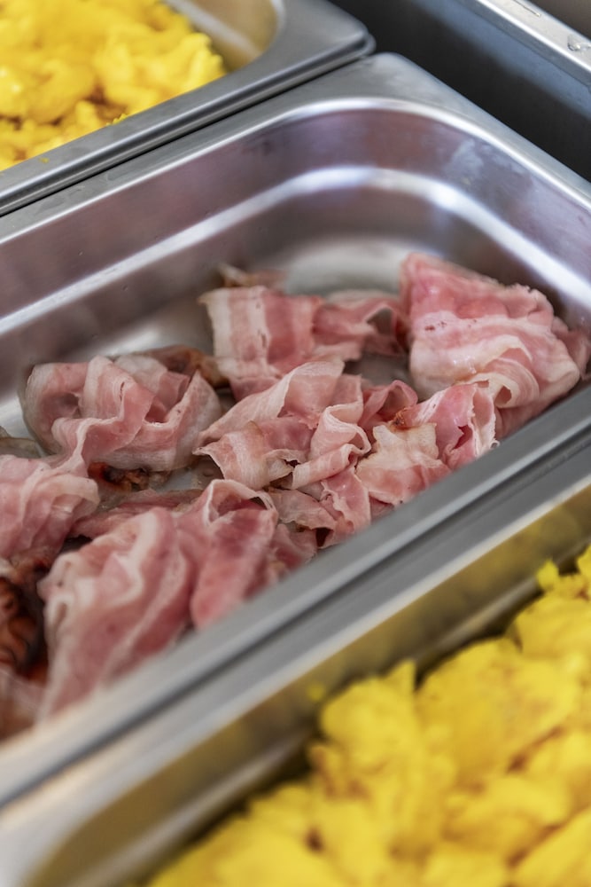 Фото International