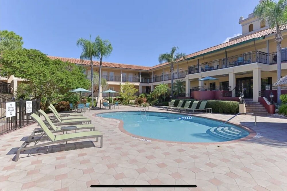 Фото Red Roof Inn Plus+ & Suites Tampa