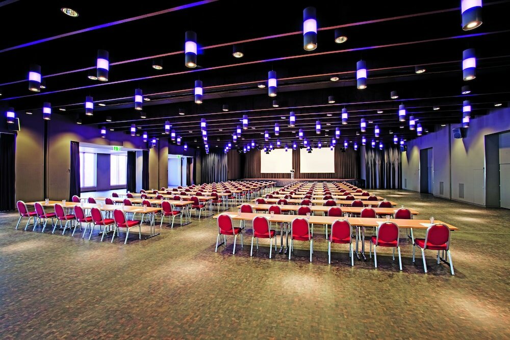 Фото Mövenpick Hotel Zürich Regensdorf