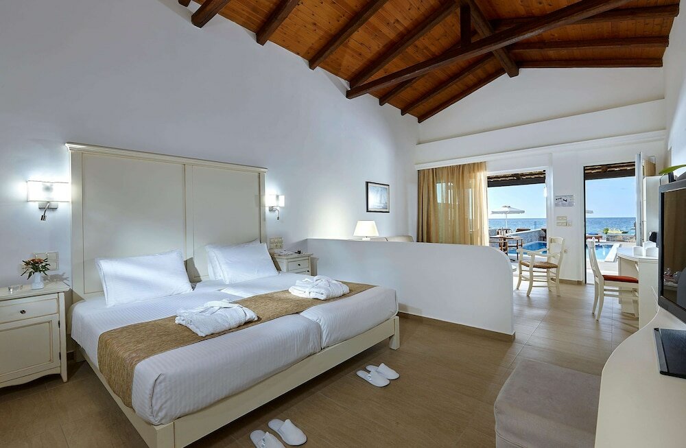 Фото Отель Alexander Beach Hotel & Village Resort