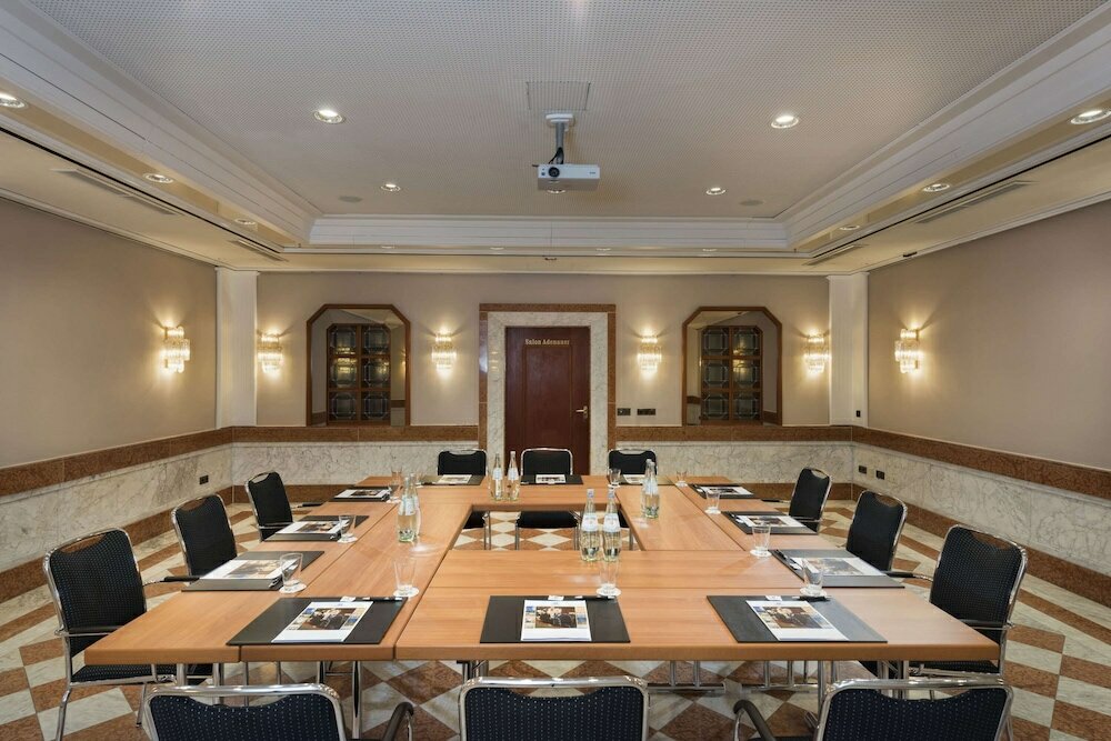 Фото Maritim Hotel Königswinter