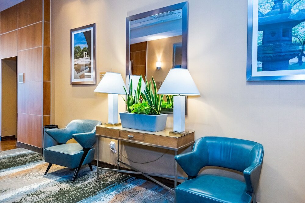 Фото Metro Points Hotel