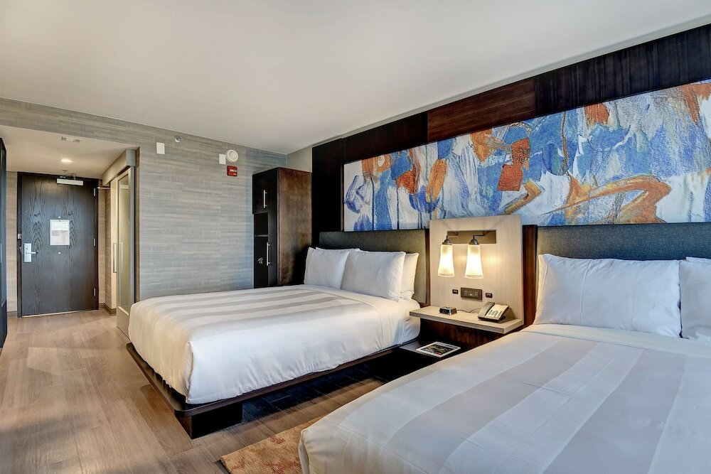 Фото Marriott Tulsa Hotel Southern Hills