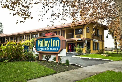 Гостиница Valley Inn San Jose в Сан-Хосе