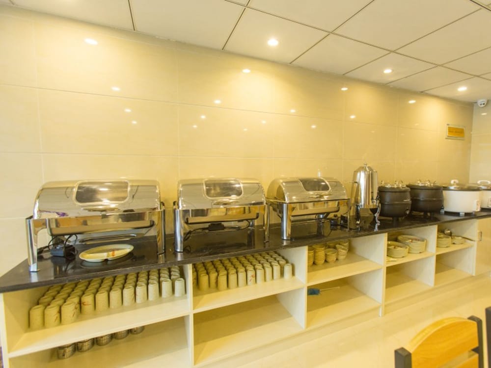 Фото GreenTree Inn New District Hospital of People s Hospital MingLiu Express Hotel